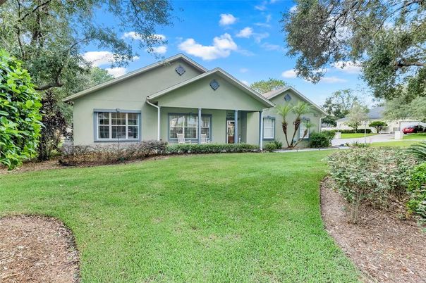 Backyard, Exterior, Facade, Ranch