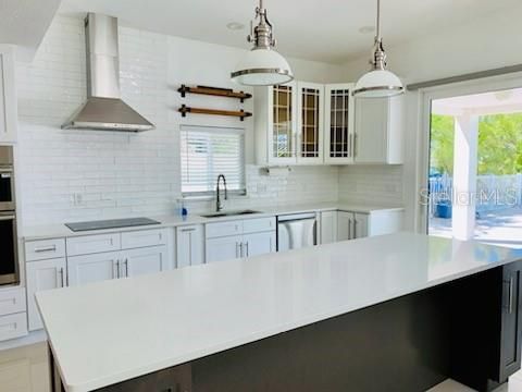 Interior, Kitchen, Pendant Lights, Stainless Steel Appliances