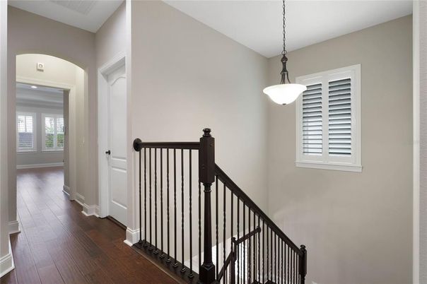 Interior, Pendant Lights, Wood Texture Flooring