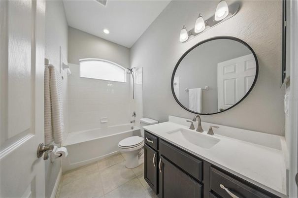 Bathroom, Interior, Recessed Lighting