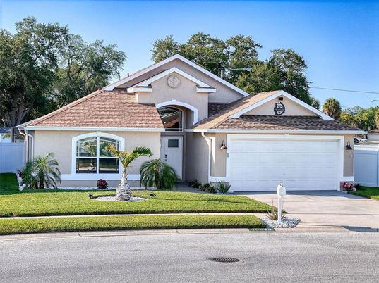 Attached, Exterior, Facade, Ranch