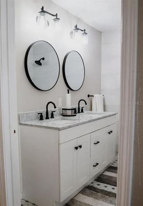 Bathroom, Dual Sink Vanities, Interior