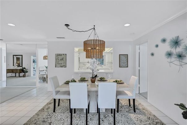 Chandelier, Dining room, Interior, Recessed Lighting