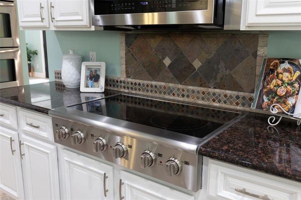 Interior, Kitchen, Stainless Steel Appliances