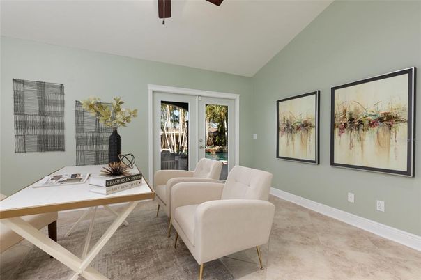 Home Office, Interior