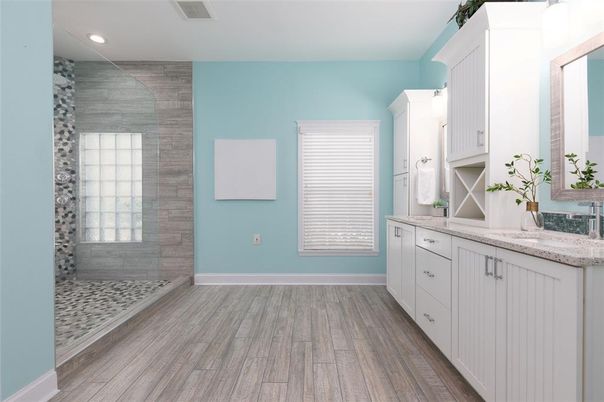 Bathroom, Interior, Recessed Lighting, Wood Texture Flooring