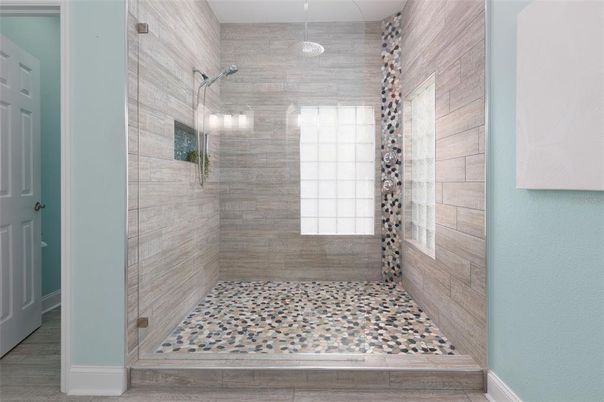 Bathroom, Glass Shower, Interior, Pendant Lights