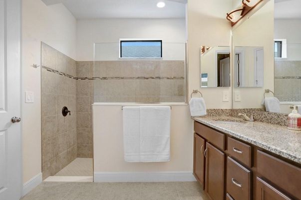 Bathroom, Interior, Recessed Lighting