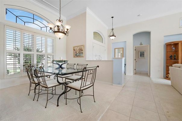 Chandelier, Dining room, Interior, Pendant Lights