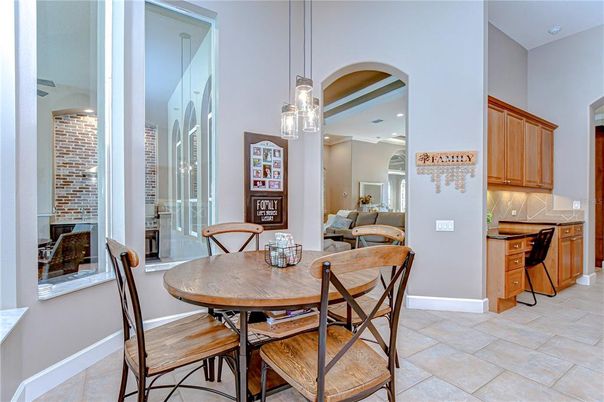 Dining room, Interior, Pendant Lights, Recessed Lighting