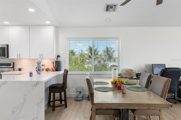 Dining room, Interior, Kitchen, Recessed Lighting, Wood Texture Flooring