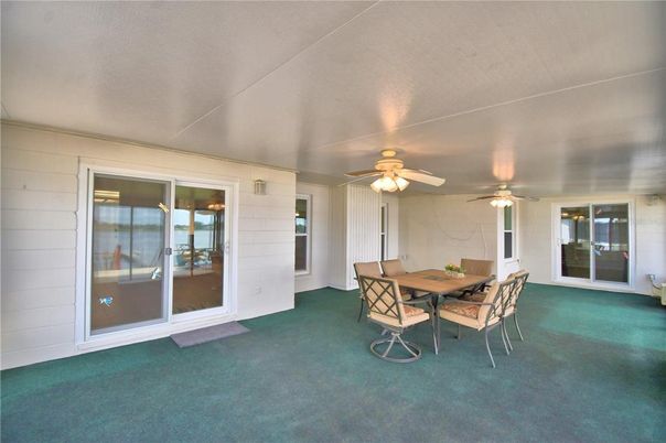 Dining room, Interior