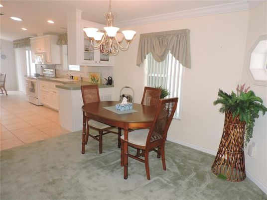 Chandelier, Dining room, Interior, Kitchen, Recessed Lighting