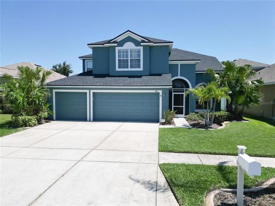 Attached, Exterior, Facade, Ranch