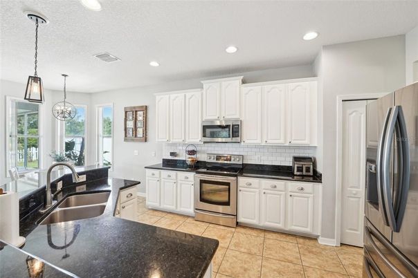 Interior, Kitchen, Pendant Lights, Recessed Lighting, Stainless Steel Appliances