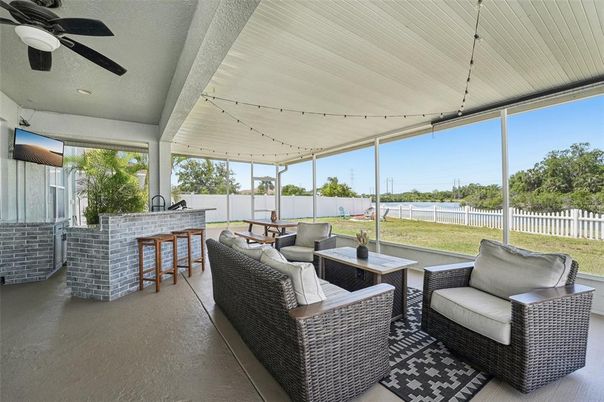 Interior, Living room, Sun Room, Water