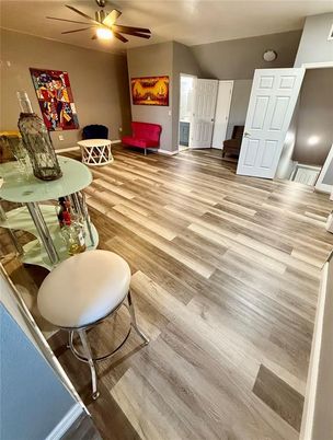 Interior, Recessed Lighting, Wood Texture Flooring