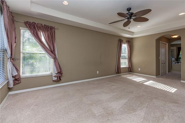 Empty room, Interior, Recessed Lighting