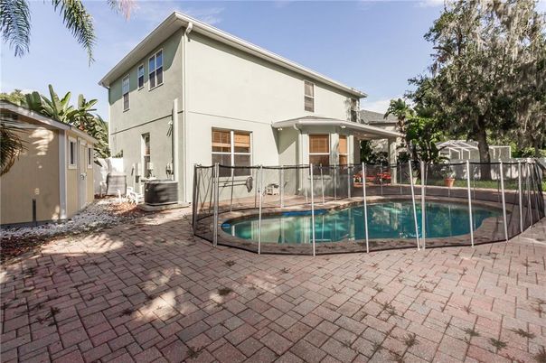 Exterior, Pool