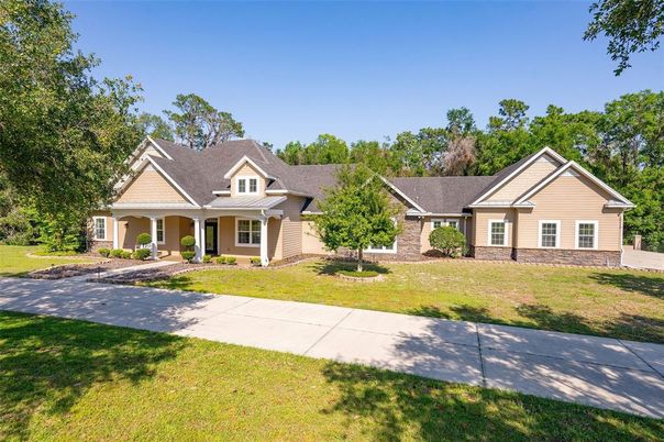 Backyard, Exterior, Facade, Farmhouse