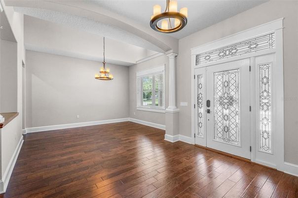Interior, Pendant Lights, Wood Texture Flooring