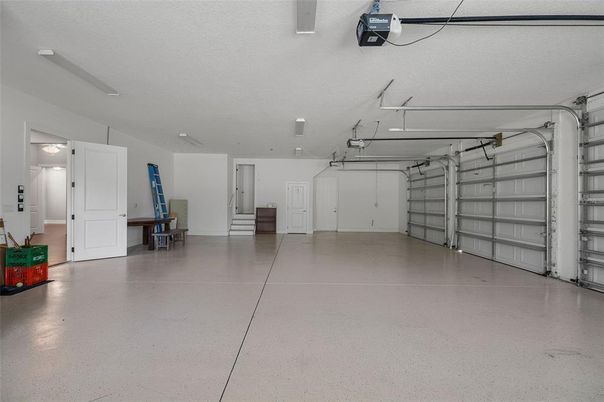 Garage, Interior