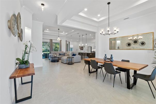 Chandelier, Dining room, Interior, Living room, Pendant Lights, Recessed Lighting