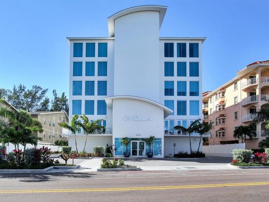 Exterior, Facade, Condo Building