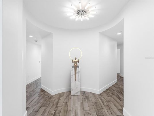 Interior, Pendant Lights, Recessed Lighting, Wood Texture Flooring