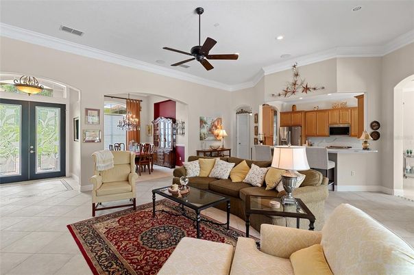 Chandelier, Dining room, Interior, Kitchen, Living room, Pendant Lights, Recessed Lighting, Stainless Steel Appliances