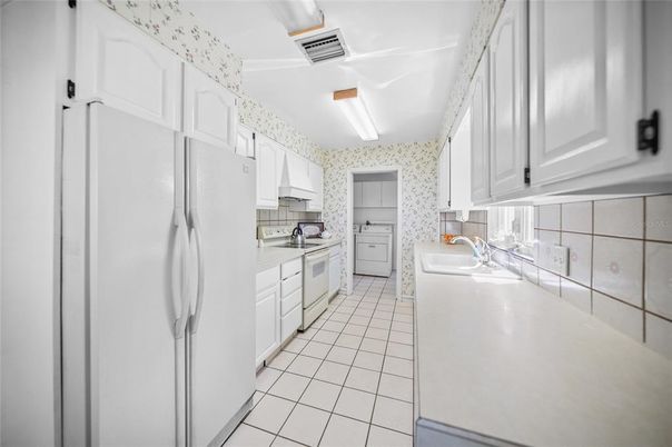 Interior, Kitchen, Tile Countertops