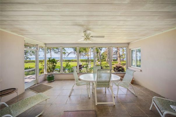 Dining room, Interior, Sun Room