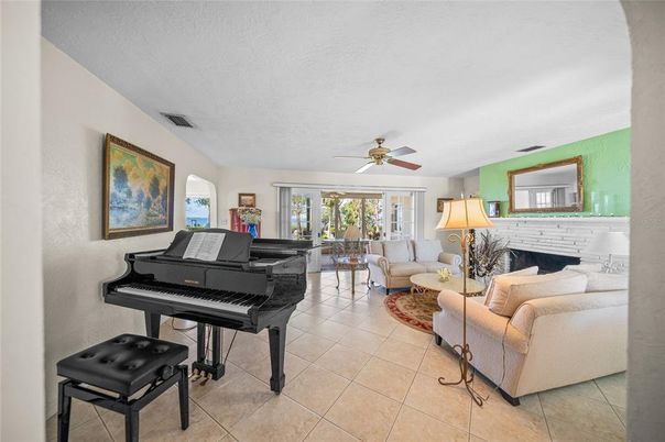 Interior, Living room, Piano
