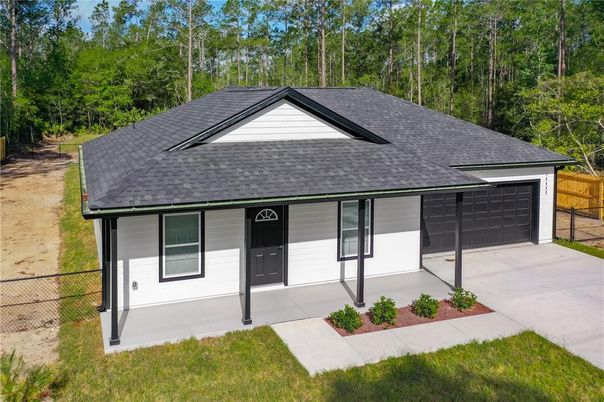 Attached, Exterior, Facade, Ranch