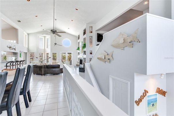 Interior, Living room, Pendant Lights, Recessed Lighting