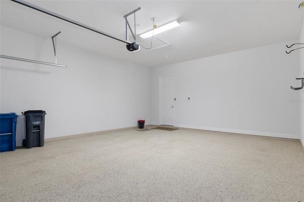 Garage, Interior