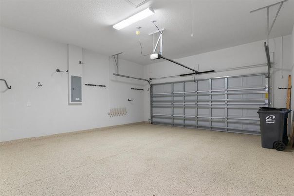 Garage, Interior