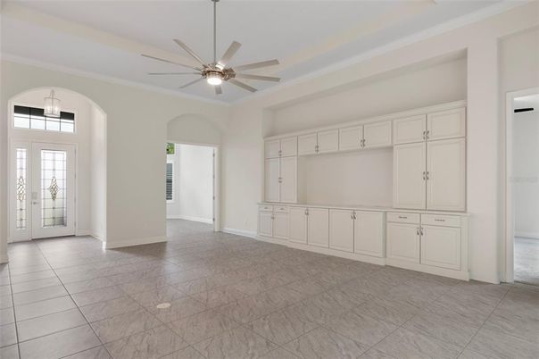 Empty room, Interior, Pendant Lights