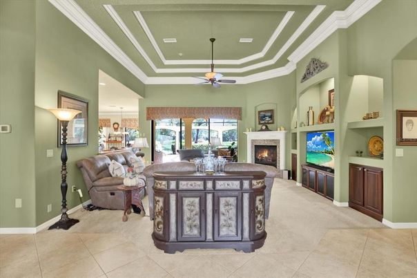Fireplace, Interior, Living room, Pendant Lights, Recessed Lighting