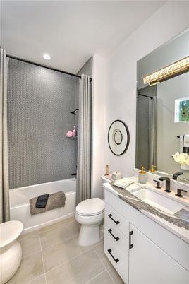 Bathroom, Interior, Recessed Lighting