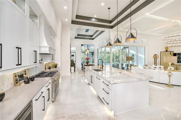 Interior, Kitchen, Living room, Pendant Lights, Recessed Lighting, Stainless Steel Appliances
