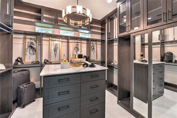 Chandelier, Interior, Recessed Lighting, Walk-in Closets