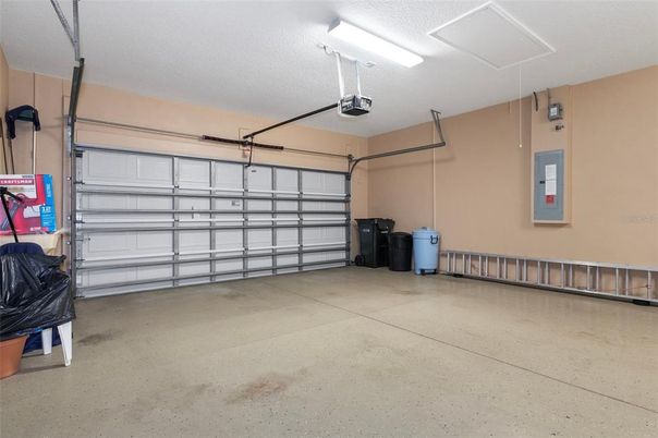 Garage, Interior