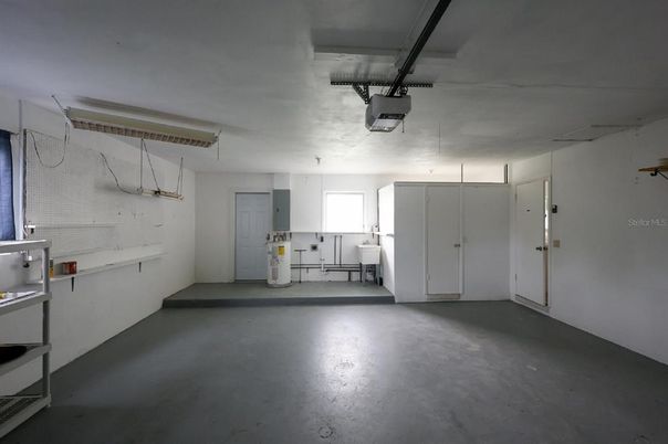 Garage, Interior