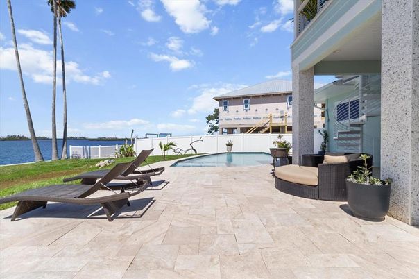 Exterior, Pool, Water