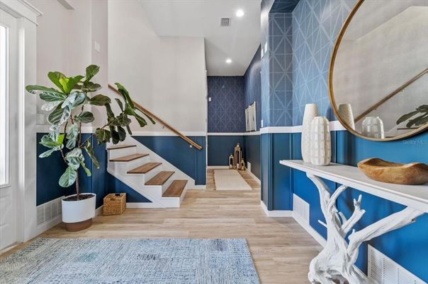 Interior, Recessed Lighting, Wood Texture Flooring