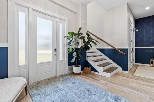 Interior, Recessed Lighting, Wood Texture Flooring