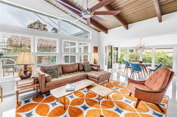 Dining room, Interior, Living room, Sun Room, Wooden Beams, Wooden Ceilings