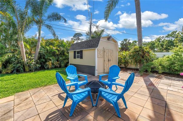 Backyard, Exterior