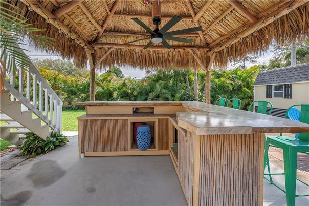 Exterior, Hot Tub